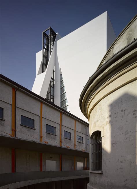 Fondazione Prada Torre / OMA .